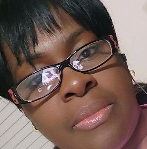 Meet your Posher, Ana celia